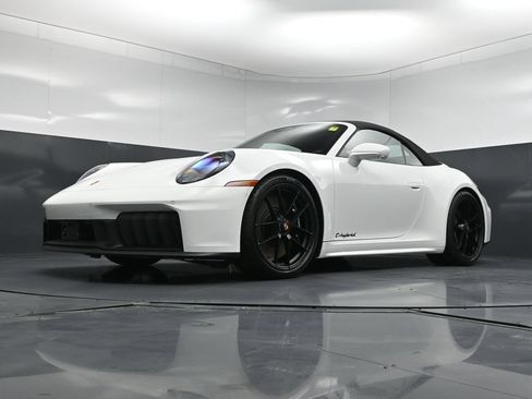 Used 2026 Porsche 911 Carrera GTS RWD image 23