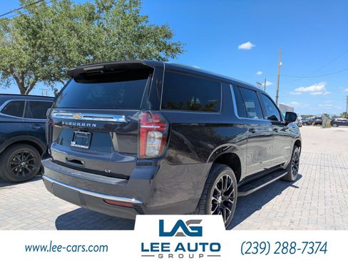 Used 2023 Chevrolet Suburban LT AWD/4WD image 3