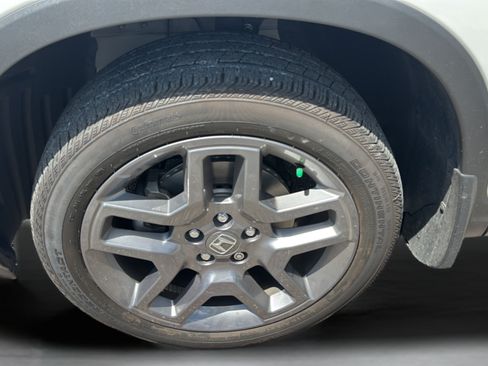 Certified 2023 Honda Passport EX-L image 9