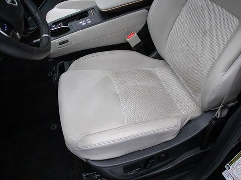 Used 2023 Nissan Ariya EVOLVE+ e-4ORCE image 29