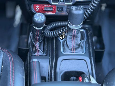 Used 2018 Jeep Wrangler Unlimited Rubicon image 50