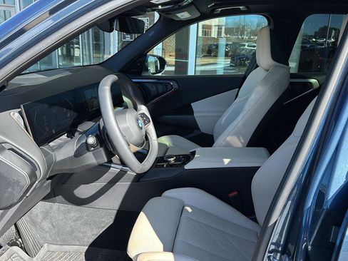 Certified 2025 BMW X3 xDrive30i w/ Premium Package image 8