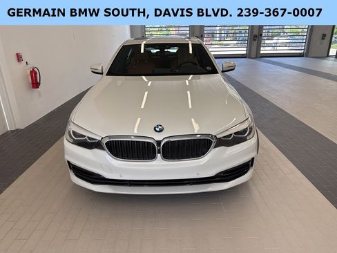 Used 2019 BMW 530i w/ Convenience Package image 2