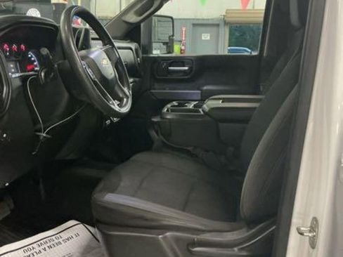 Used 2021 Chevrolet Silverado 2500 Custom w/ Custom Value Package RWD image 5