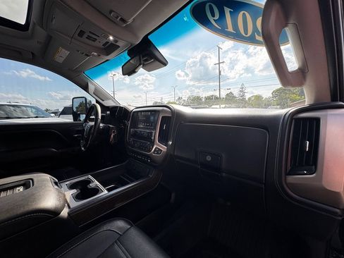 Used 2019 GMC Sierra 2500 Denali AWD/4WD image 30