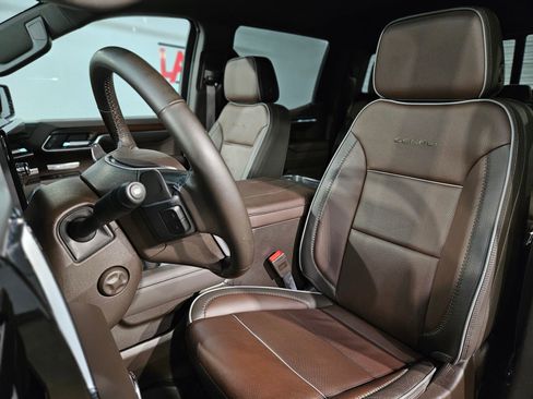 Used 2024 GMC Sierra 1500 Denali w/ Denali Reserve Package image 25