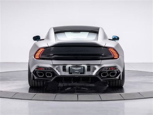 Used 2025 Aston Martin Vanquish RWD image 8