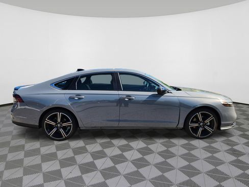 Used 2023 Honda Accord Sport image 6