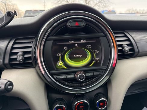 Used 2016 MINI Cooper 2-Door Hardtop image 33