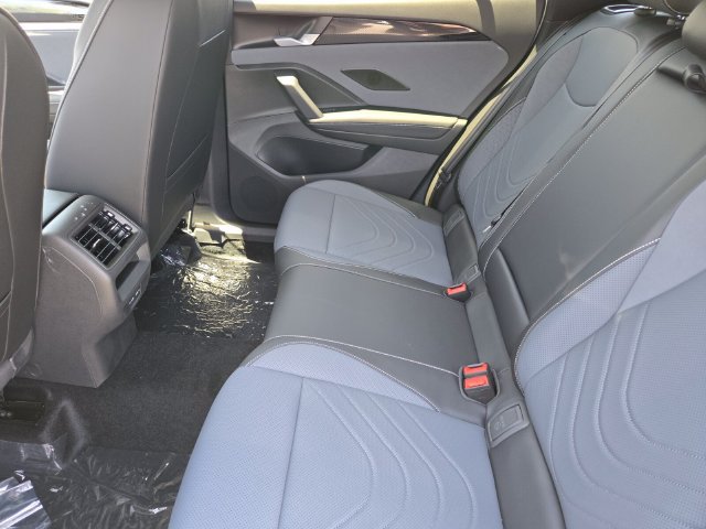 New 2026 Volkswagen Tiguan SE R-Line FWD image 8