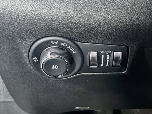 Used 2022 Jeep Compass Latitude w/ Convenience Group AWD/4WD image 10