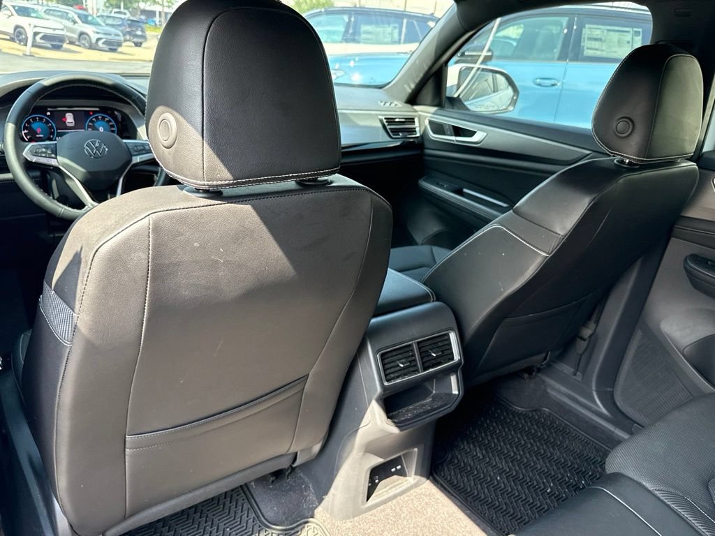 Certified 2024 Volkswagen Atlas Cross Sport SE AWD/4WD image 26