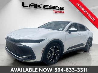 Used 2023 Toyota Crown Limited video 2