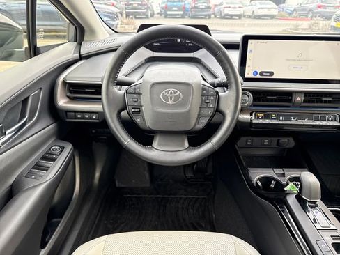 Used 2024 Toyota Prius XLE image 31