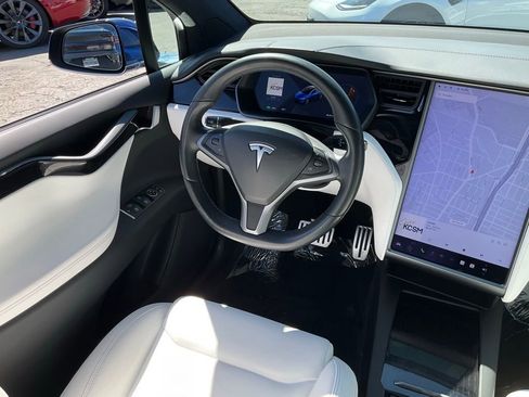 Used 2020 Tesla Model X Long Range AWD/4WD image 33