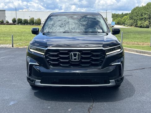 Certified 2025 Honda Pilot EX-L image 3