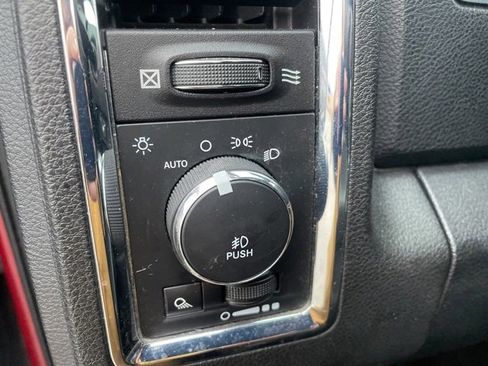 Used 2014 RAM 1500 Laramie w/ Trailer Tow Group image 32