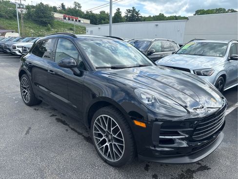 Used 2020 Porsche Macan AWD/4WD image 2
