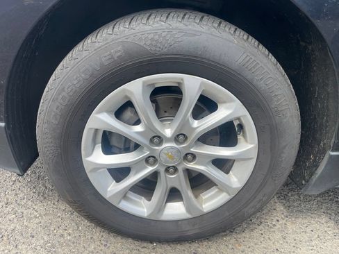Used 2020 Chevrolet Equinox LT AWD/4WD image 17
