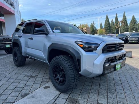 New 2026 Toyota 4Runner SR5 image 8