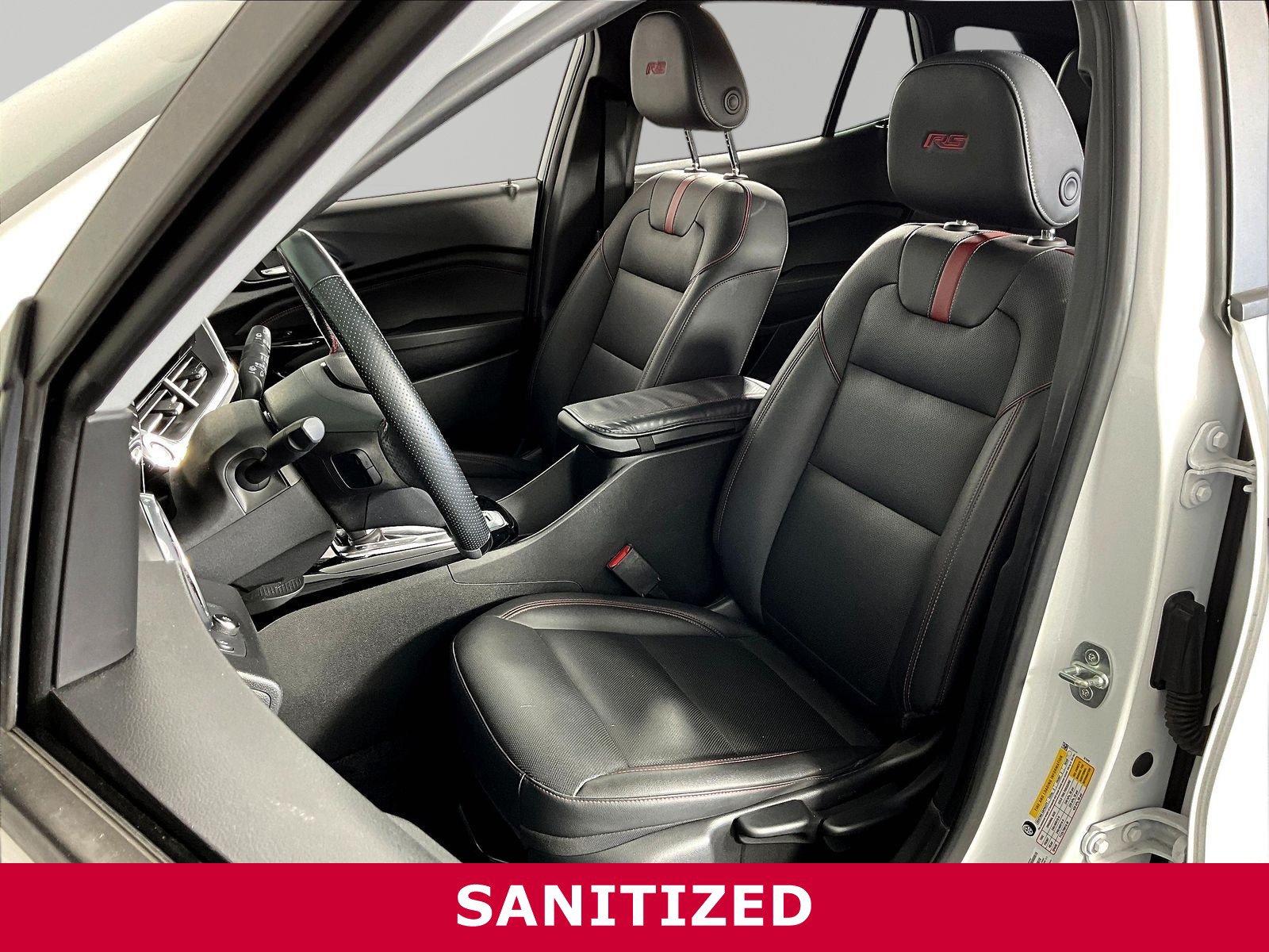 Used 2024 Chevrolet Trax RS w/ Sunroof Package FWD image 19