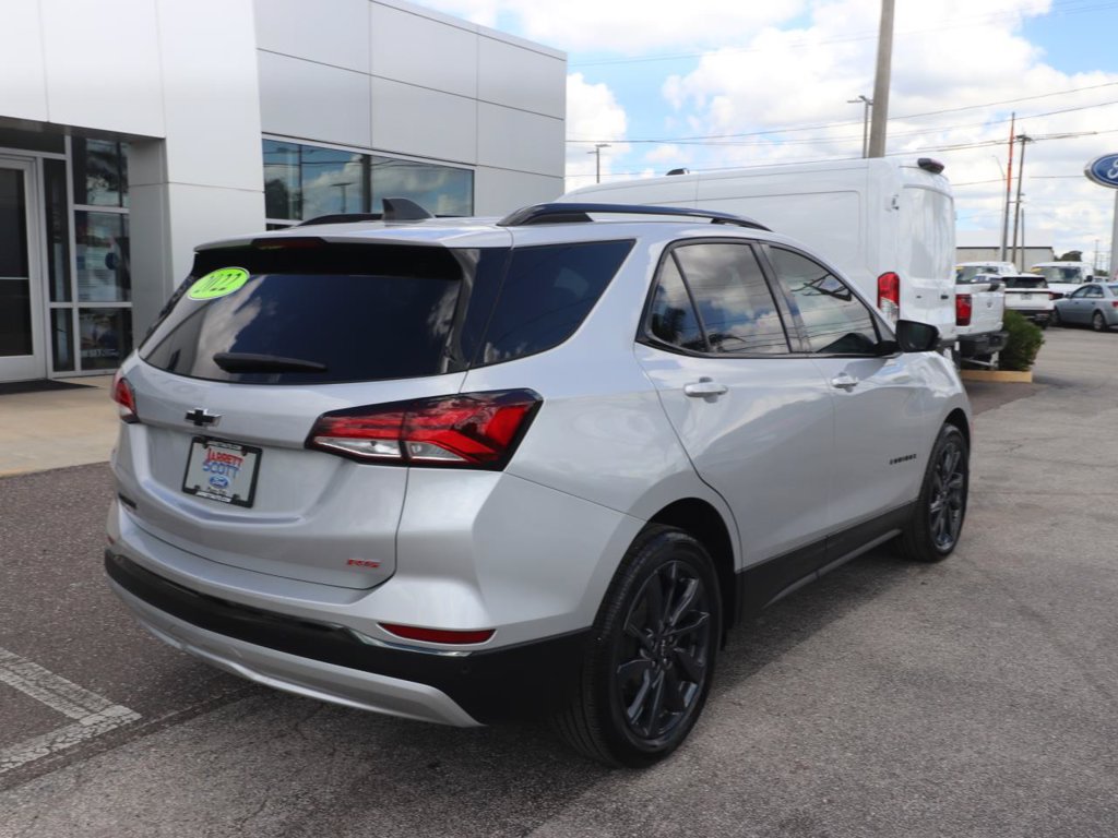Used 2022 Chevrolet Equinox RS w/ RS Leather Package FWD image 15
