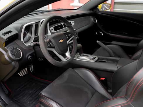 Used 2015 Chevrolet Camaro ZL1 image 8