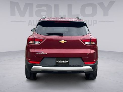 Used 2024 Chevrolet TrailBlazer LT w/ Convenience Package FWD image 4