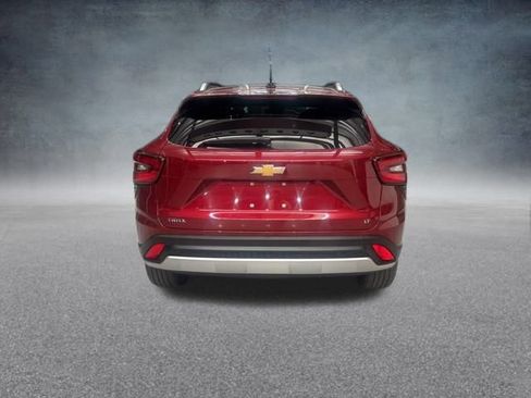 Used 2025 Chevrolet Trax LT w/ LT Convenience Package image 50