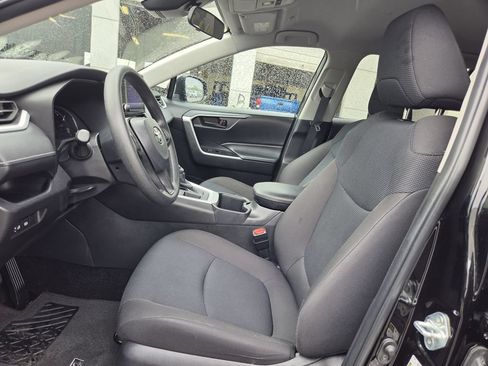 Used 2025 Toyota RAV4 LE FWD image 22