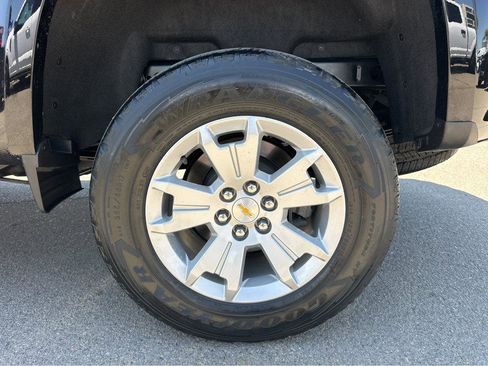 Used 2022 Chevrolet Colorado LT w/ Luxury Package AWD/4WD image 14