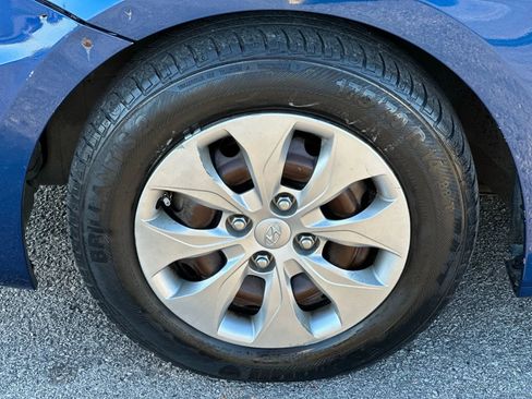 Used 2015 Hyundai Accent GLS image 26