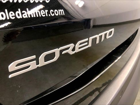 Certified 2024 Kia Sorento SX AWD/4WD image 8
