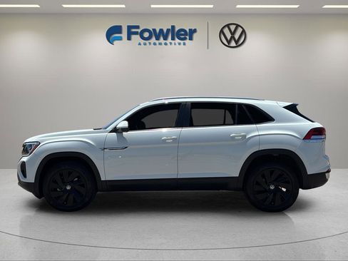 Used 2025 Volkswagen Atlas Cross Sport SE AWD/4WD image 4