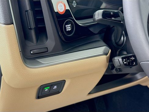 Certified 2026 Porsche Cayenne E-Hybrid image 14