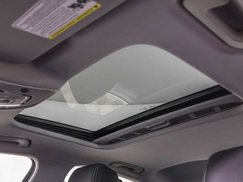 Used 2023 Audi A4 2.0T Premium w/ Convenience Package image 11