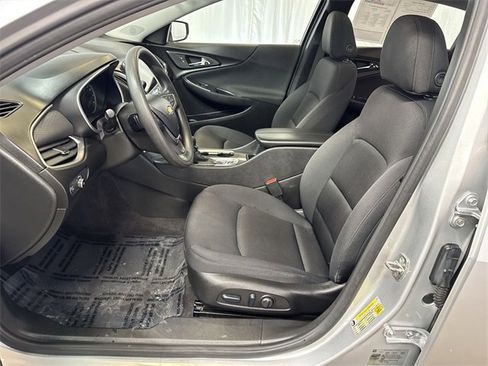 Used 2022 Chevrolet Malibu LT image 10