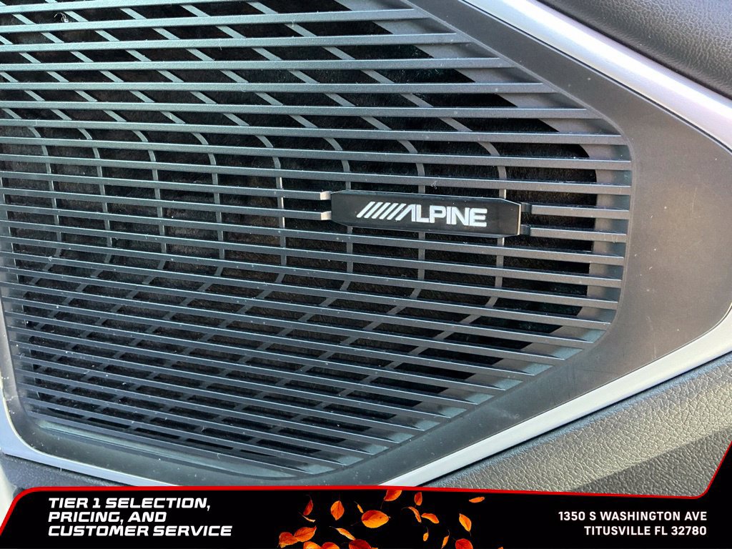 Used 2024 Jeep Wagoneer L Series II w/ Flexible Seating Group RWD image 15