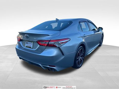 Used 2020 Toyota Camry SE image 5