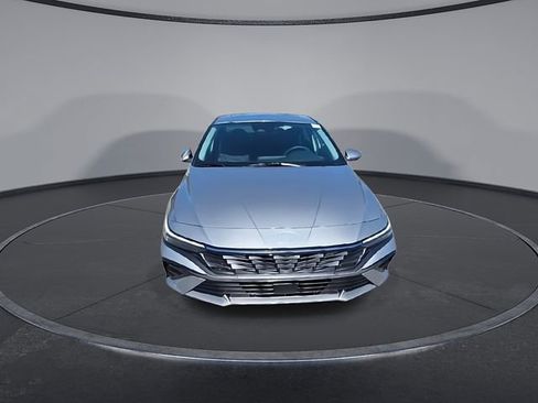 New 2026 Hyundai Elantra Limited FWD image 3
