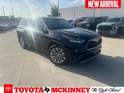 Used 2025 Toyota Highlander Platinum