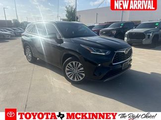 Used 2025 Toyota Highlander Platinum AWD/4WD video 1
