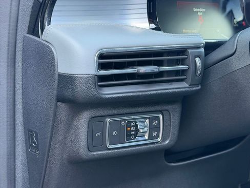 Used 2022 Lincoln Corsair Reserve w/ Equipment Group 201A AWD/4WD image 27