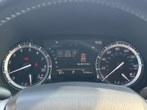Used 2022 Toyota Highlander XLE FWD image 36