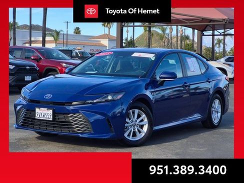 Used 2025 Toyota Camry LE image 1