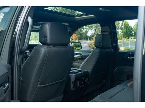 Used 2026 GMC Sierra 1500 AT4 w/ AT4 Premium Package AWD/4WD image 14
