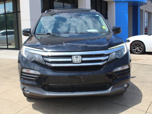Used 2017 Honda Pilot Elite image 2