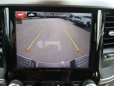 Used 2022 RAM 3500 Laramie AWD/4WD image 11