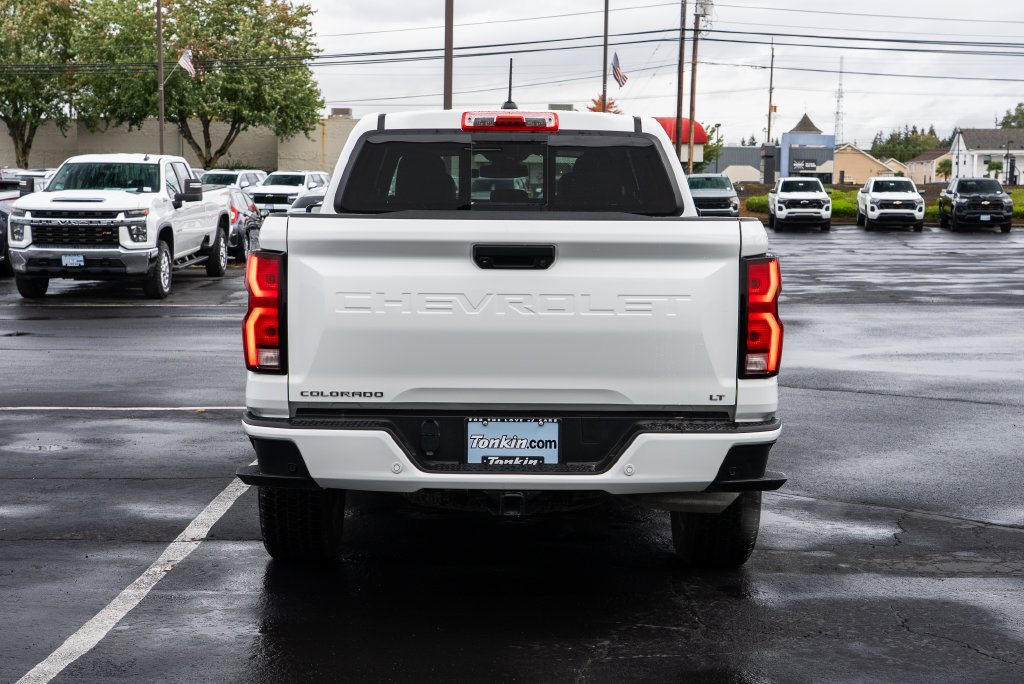 Used 2024 Chevrolet Colorado LT w/ LT Convenience Package III AWD/4WD image 5