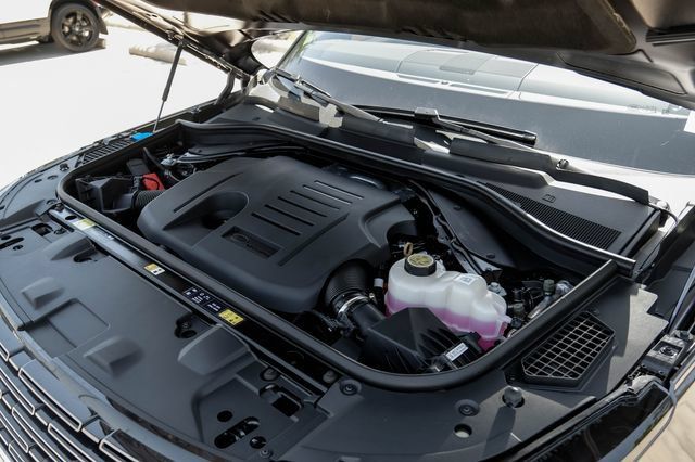 New 2026 Land Rover Range Rover SE AWD/4WD image 64